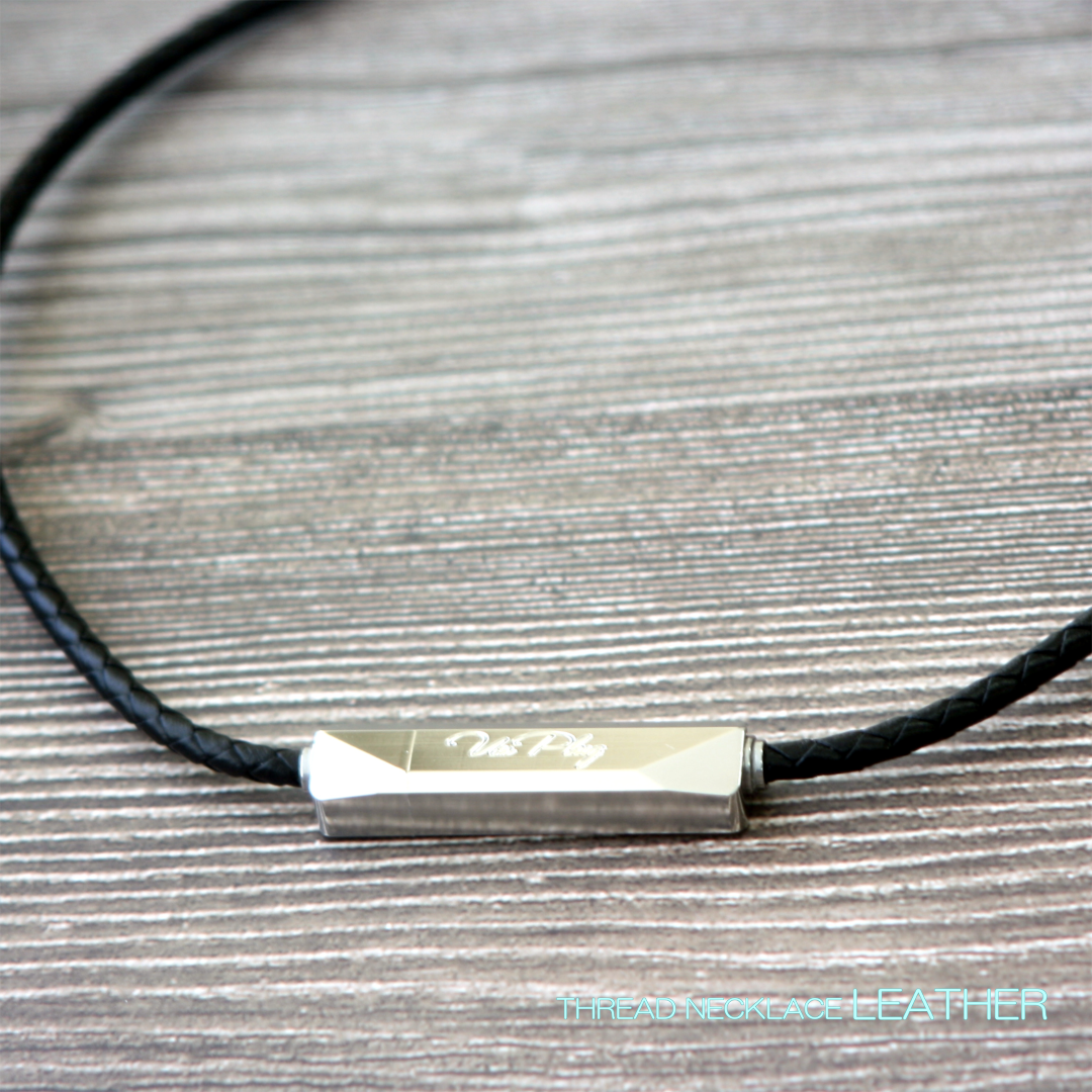 THREAD NECKLACE LEATHER